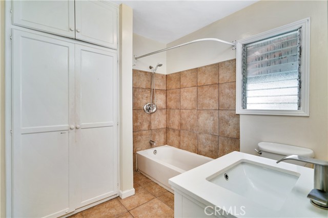 509 S Juanita Avenue, Redondo Beach CA: https://media.crmls.org/medias/15c0cbef-e779-449b-88c2-b837b923cdb1.jpg