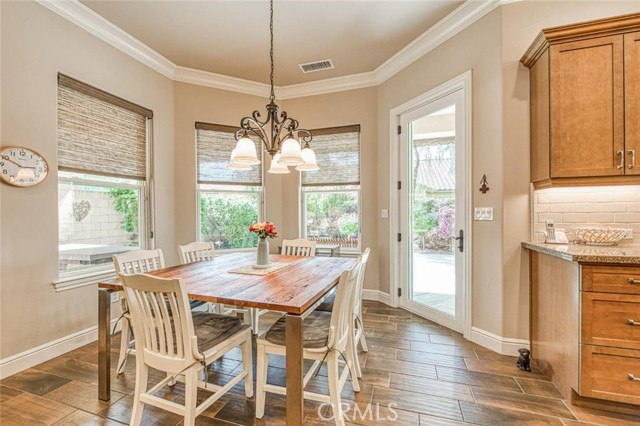 Detail Gallery Image 9 of 36 For 11395 N Monte Vista Way, Fresno,  CA 93730 - 4 Beds | 2 Baths