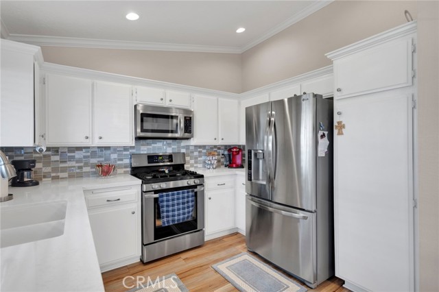 Detail Gallery Image 16 of 54 For 12718 Triple Tree Ter, Victorville,  CA 92392 - 3 Beds | 2 Baths