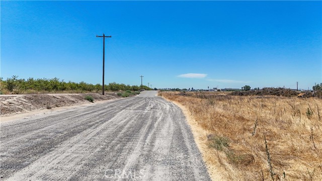 1777 Bird, Livingston CA: https://media.crmls.org/medias/15c4250f-3760-4198-8e41-8be49a39233a.jpg