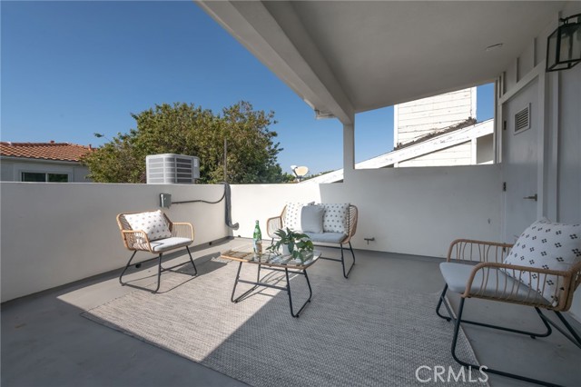 223 Irena Avenue, Redondo Beach, California 90277, 4 Bedrooms Bedrooms, ,4 BathroomsBathrooms,Residential,For Sale,Irena,SB25254754