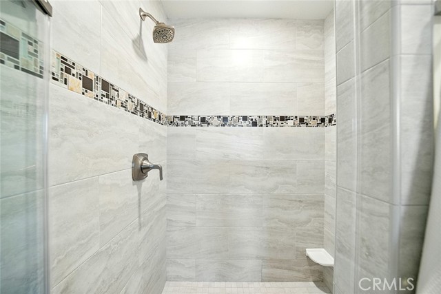 1210 Los Altos Avenue, Long Beach CA: https://media.crmls.org/medias/15c4b423-374c-4101-b7cc-73a60a7df67e.jpg