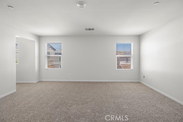 5585 Bella Way, Fontana CA: https://media.crmls.org/medias/15c4c933-7329-4e4a-8724-d1c05e9f25fc.jpg