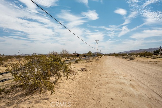 Detail Gallery Image 11 of 17 For 62000 Two Mile Rd, Joshua Tree,  CA 92252 - – Beds | – Baths