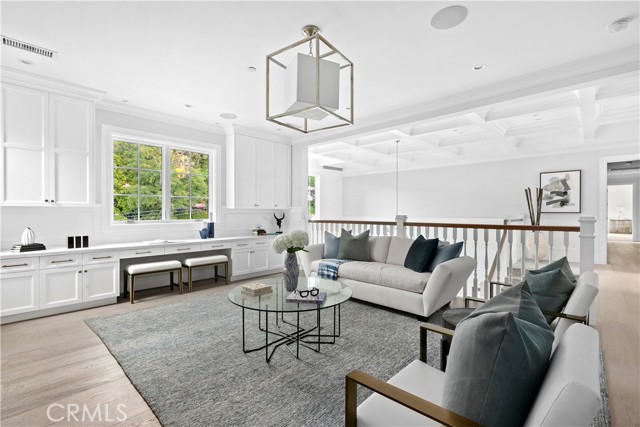 Detail Gallery Image 37 of 56 For 4509 Noeline Ave, Encino,  CA 91436 - 6 Beds | 6/1 Baths