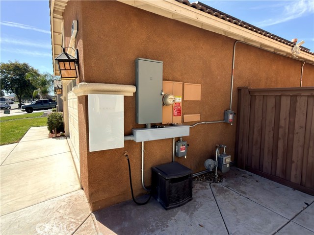 Detail Gallery Image 33 of 39 For 690 Julian Ave, San Jacinto,  CA 92582 - 3 Beds | 2 Baths