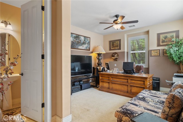 5206 Village Green Lane, Bakersfield CA: https://media.crmls.org/medias/15c599a5-f913-4bef-b067-40c39eba2855.jpg