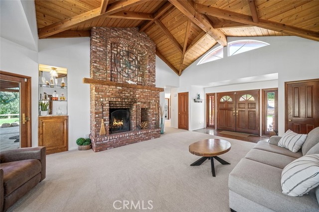 Detail Gallery Image 9 of 64 For 19750 Avenida Rosella, Murrieta,  CA 92562 - 5 Beds | 4 Baths