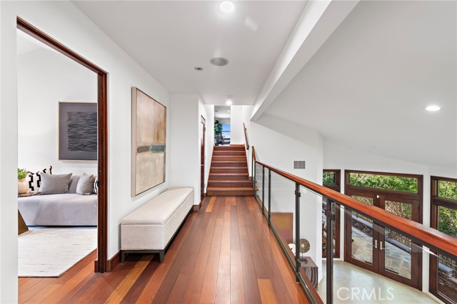2907 Cliff Drive, Newport Beach CA: https://media.crmls.org/medias/15c68aad-2a39-4c7a-8794-2848ff9cb7c1.jpg