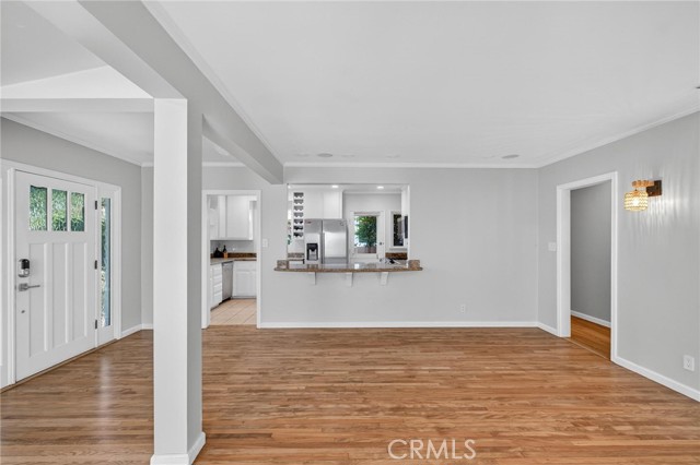 Detail Gallery Image 3 of 27 For 608 35th St, Manhattan Beach,  CA 90266 - 3 Beds | 2 Baths