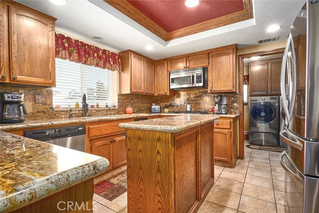 Detail Gallery Image 17 of 57 For 14545 Rincon Rd, Apple Valley,  CA 92307 - 3 Beds | 2/1 Baths