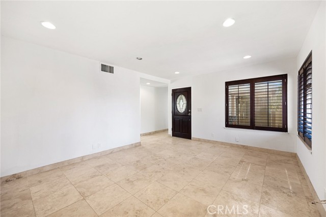 Image 26 of 43 For 43349 Martini Court B