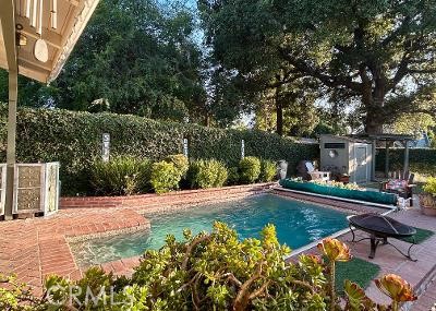 1955 N Los Robles Avenue, Pasadena CA: https://media.crmls.org/medias/15c75b28-2c70-4193-b568-29602f992723.jpg