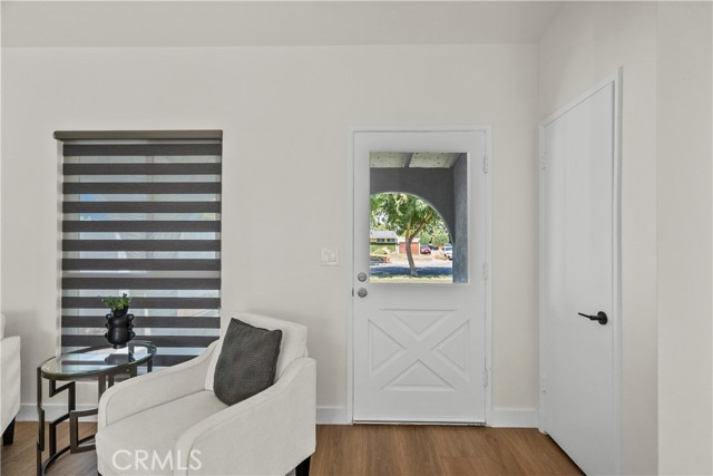 Detail Gallery Image 6 of 41 For 27410 Dewdrop Ave, Canyon Country,  CA 91351 - 3 Beds | 1/1 Baths