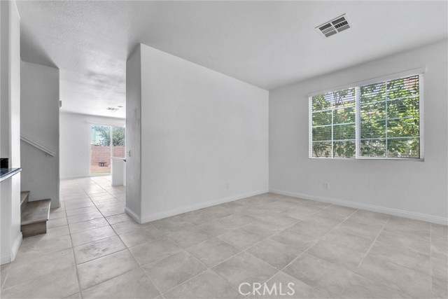 24821 Melrose Drive, Romoland CA: https://media.crmls.org/medias/15c773c6-1fc0-4de8-82a3-add3e1ca25df.jpg