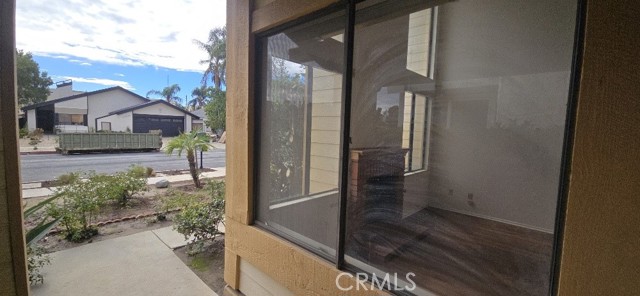 Detail Gallery Image 5 of 12 For 21933 Vintage, Chatsworth,  CA 91311 - 3 Beds | 2 Baths