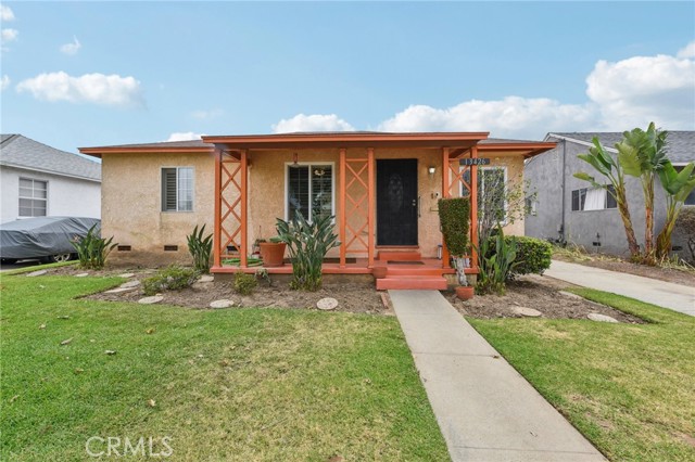 13426 Crocker Street, Los Angeles CA: https://media.crmls.org/medias/15c8332a-95f0-4d13-b8db-41f772f4a2bb.jpg