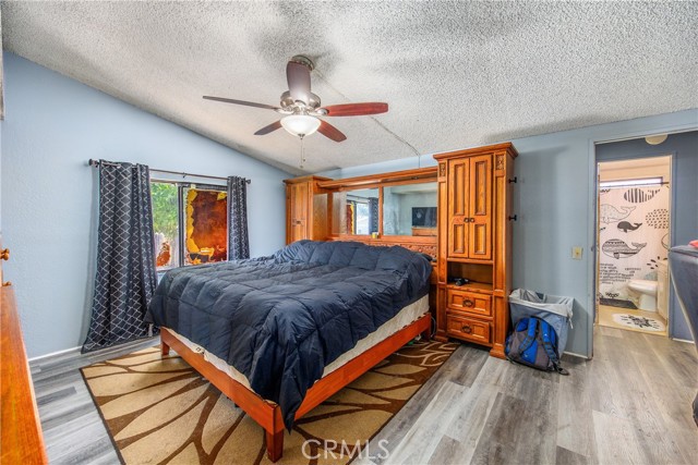 7717 Church Avenue, Highland CA: https://media.crmls.org/medias/15c8d2c0-ffad-4ec3-80bb-7bcf2c237a8c.jpg
