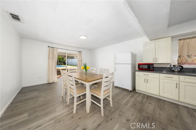 Detail Gallery Image 12 of 47 For 12943 California, Yucaipa,  CA 92399 - 3 Beds | 2 Baths