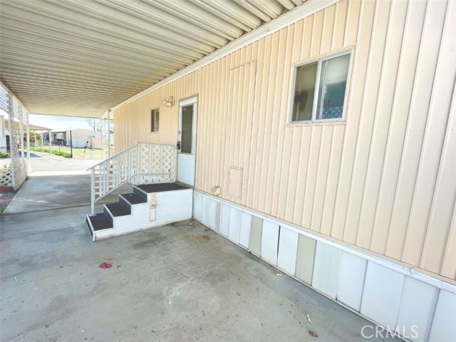 999 S Santa Fe Avenue, San Jacinto CA: https://media.crmls.org/medias/15c9b6d8-d965-4222-8562-3c99ef9bad76.jpg