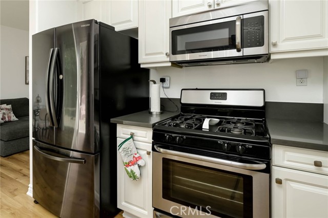 Detail Gallery Image 16 of 45 For 22909 Serra Dr, Carson,  CA 90745 - 3 Beds | 3 Baths