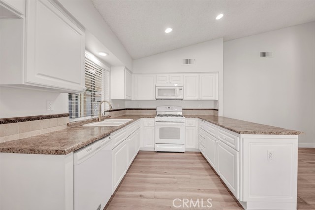 Detail Gallery Image 10 of 38 For 29296 Knoll Ct, Menifee,  CA 92586 - 3 Beds | 2 Baths