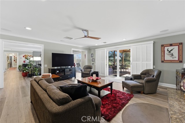 Detail Gallery Image 15 of 61 For 1805 Canyon Rd, Redlands,  CA 92373 - 4 Beds | 2/1 Baths