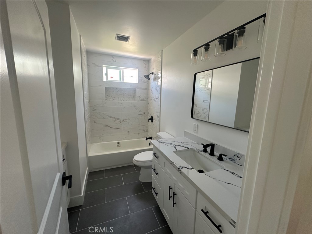 MLS #DW25149753 image #5