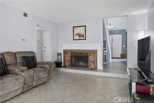 Detail Gallery Image 18 of 46 For 1433 Bentley Court, San Dimas,  CA 91773 - 4 Beds | 3 Baths