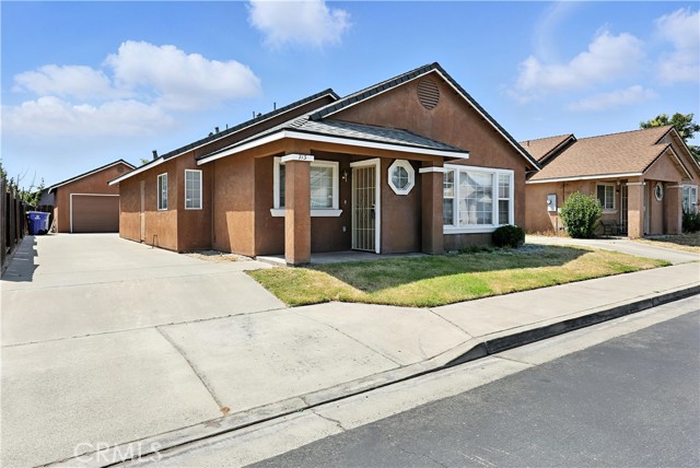 713 Vista Del Rey Drive, Atwater CA: https://media.crmls.org/medias/15cacb46-190f-443c-8c33-3828cb44dc31.jpg