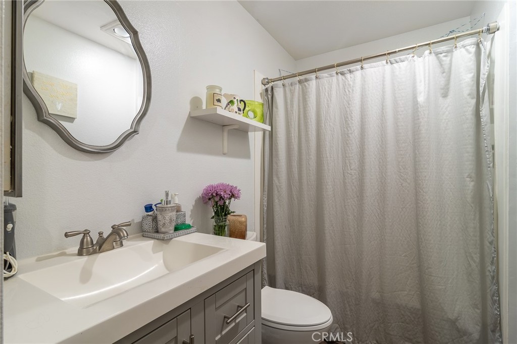 Your fully renovated full bath
