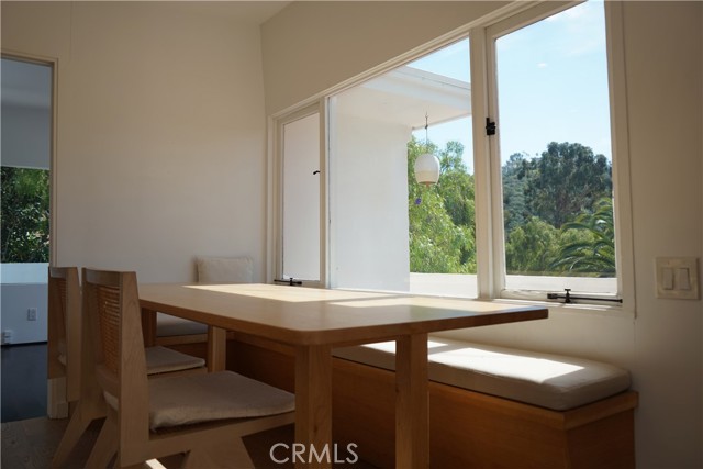 Detail Gallery Image 7 of 22 For 1035 Dyer Pl, Laguna Beach,  CA 92651 - 3 Beds | 2 Baths
