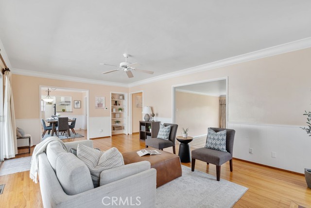 10525 Olive Street, Temple City CA: https://media.crmls.org/medias/15cccdc1-eb98-47f8-8a4e-5765e3733f00.jpg