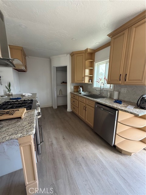 6372 Harvard Circle, Huntington Beach CA: https://media.crmls.org/medias/15ccd759-5da8-47af-8469-81ddae1517e2.jpg