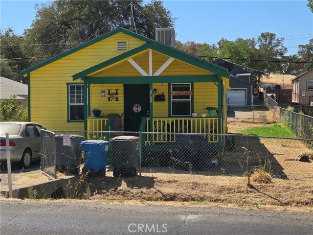 Detail Gallery Image 1 of 21 For 2705 Oro Bangor, Oroville,  CA 95966 - 4 Beds | 2 Baths