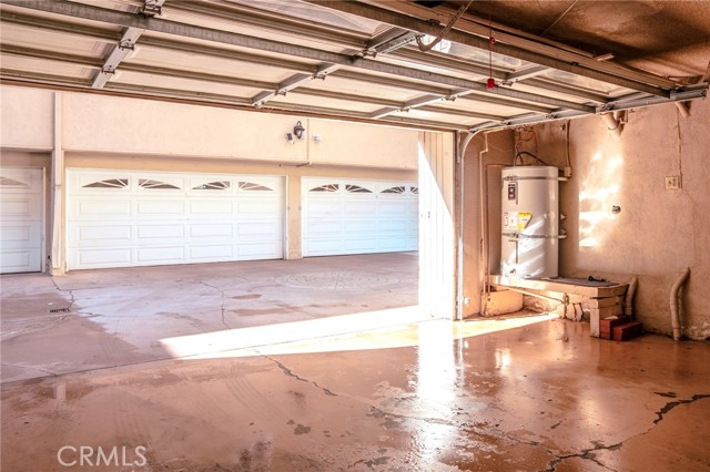 Detail Gallery Image 4 of 24 For 14144 Burbank Bld #2,  Sherman Oaks,  CA 91401 - 2 Beds | 2/1 Baths