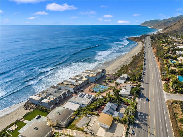 Detail Gallery Image 59 of 67 For 11770 Pacific Coast #N,  Malibu,  CA 90265 - 3 Beds | 3/1 Baths