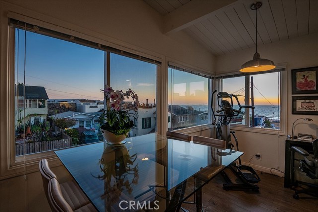 Detail Gallery Image 19 of 19 For 231 Longfellow Ave, Hermosa Beach,  CA 90254 - 4 Beds | 2 Baths
