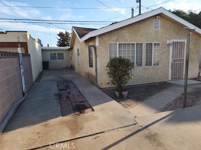 Detail Gallery Image 1 of 10 For 328 326 E 55th, Long Beach,  CA 90805 - 5 Beds | 3 Baths