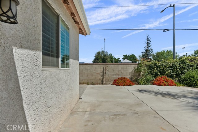 Detail Gallery Image 27 of 33 For 10820 Tivoli Ct, Bakersfield,  CA 93311 - 3 Beds | 2 Baths