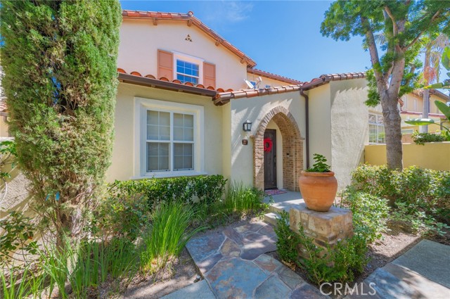 22 Arborside, Irvine CA: https://media.crmls.org/medias/15d01cef-2668-4f19-bc50-e163c82f20d3.jpg