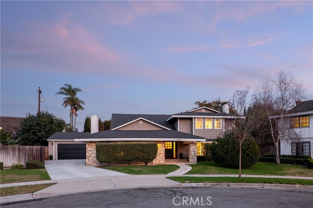 Detail Gallery Image 1 of 1 For 2858 Inroz Dr, Costa Mesa,  CA 92626 - 5 Beds | 3 Baths