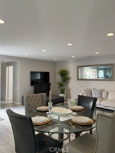 Detail Gallery Image 4 of 25 For 2091 Ronda Granada #D,  Laguna Woods,  CA 92637 - 3 Beds | 2 Baths