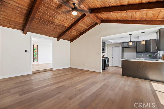 5430 Avenue Juan Bautista, Jurupa Valley CA: https://media.crmls.org/medias/15d1014c-645a-4a7b-8ec4-be5adb16430e.jpg
