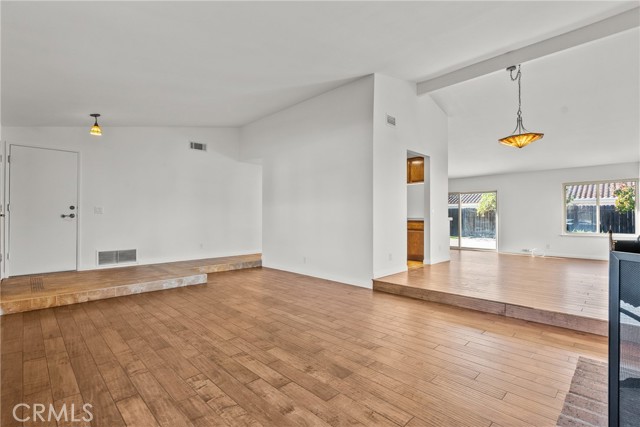 Detail Gallery Image 5 of 48 For 4847 Talmadge, Moorpark,  CA 93021 - 3 Beds | 2 Baths