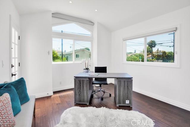 2003 Curtis Avenue, Redondo Beach, California 90278, 4 Bedrooms Bedrooms, ,2 BathroomsBathrooms,Residential,Sold,Curtis,SB22095007