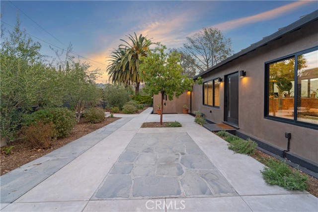 19778 Grand View Drive, Topanga CA: https://media.crmls.org/medias/15d2a4ad-87a0-40a7-9c66-5e57a251e8f8.jpg