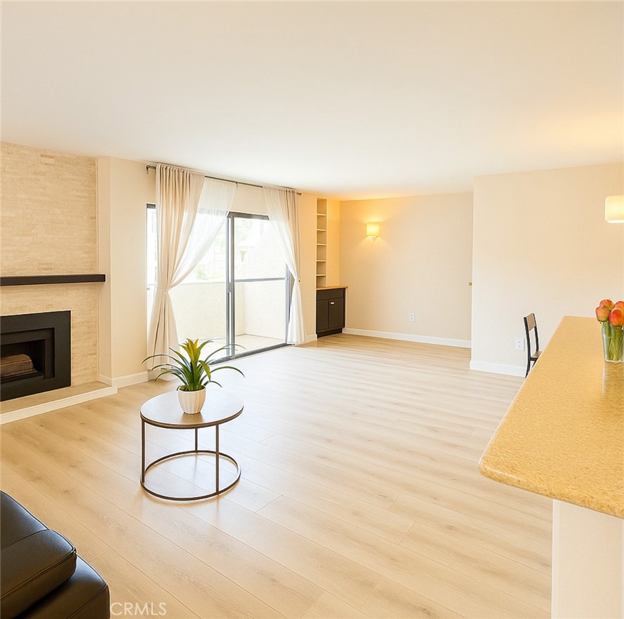 5255 Bellingham #101