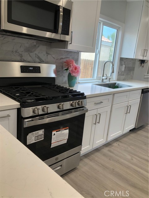 Detail Gallery Image 14 of 20 For 13333 Fox Run Rd, Victorville,  CA 92392 - 3 Beds | 2/1 Baths