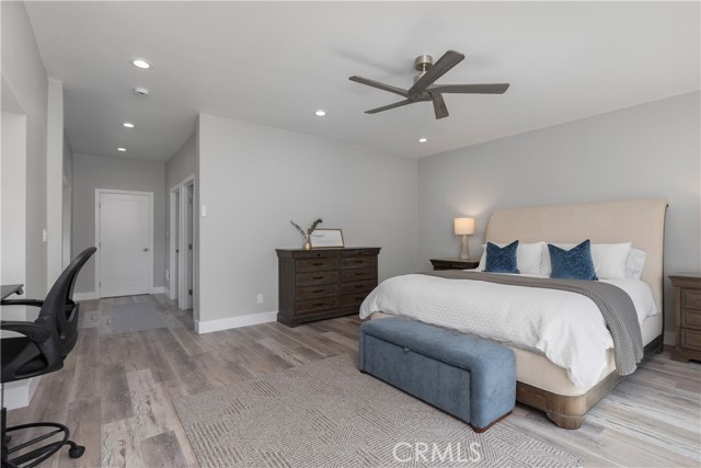 Detail Gallery Image 31 of 41 For 286 Glendora Ave, Long Beach,  CA 90803 - 3 Beds | 3 Baths